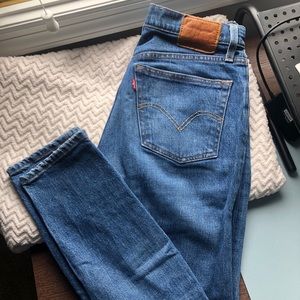 Levi’s 501 Skinny Jeans Button Fly Ankle Length